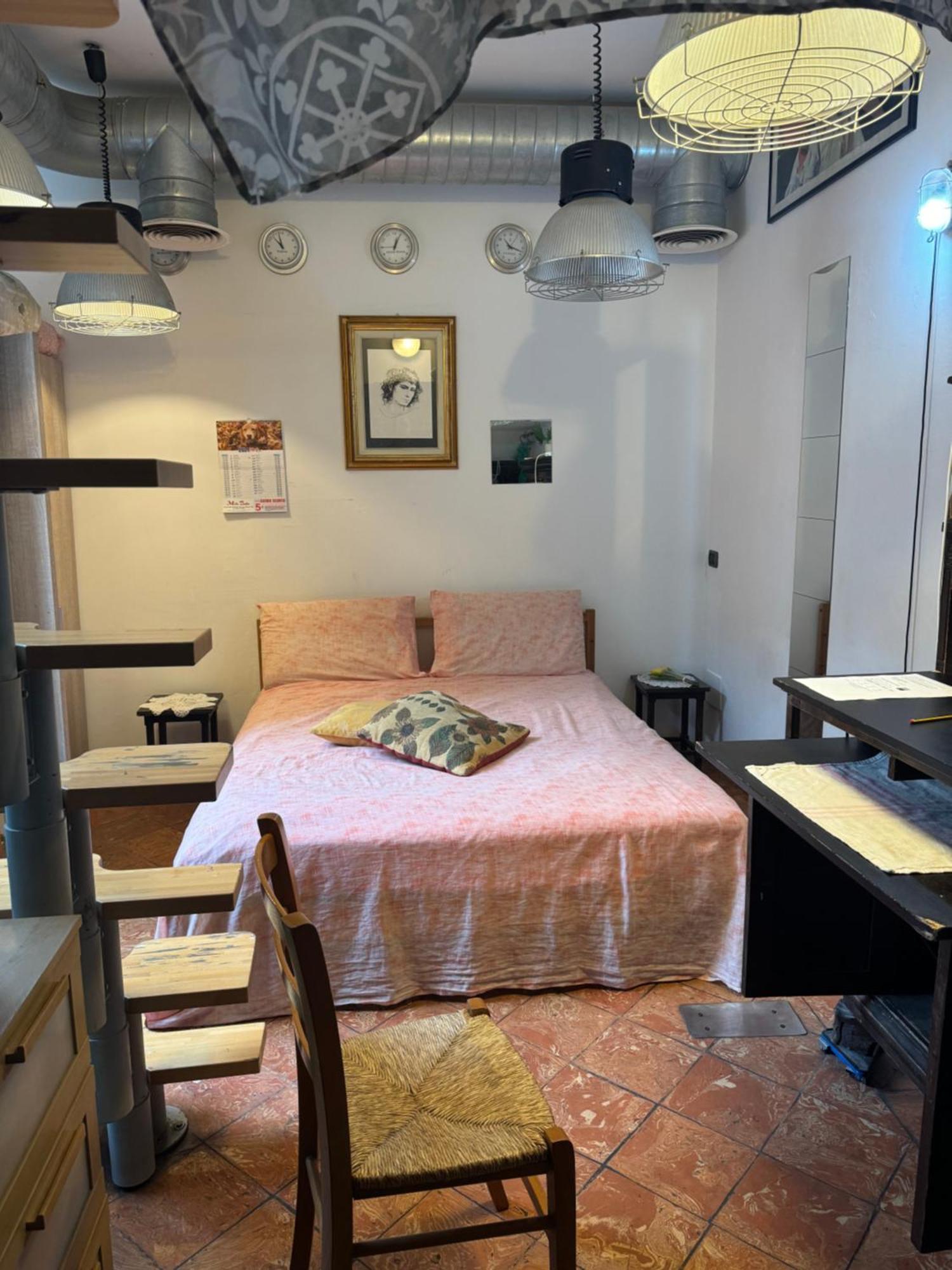 Free 30 Minutes Preemptive Cognitive Disconnect Therapy Price Location Real Duomo Palace Mini Suite 밀라노 외부 사진
